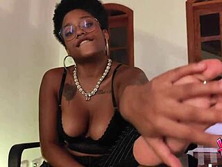 Sexy see-through lingerie on skinny ebony latina putinha outdoors!