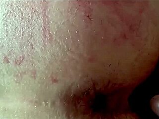 daddy's dp'ing stepdaughter's asshole with two huge cucumbers... opening it wide!! 😈🥒🍑