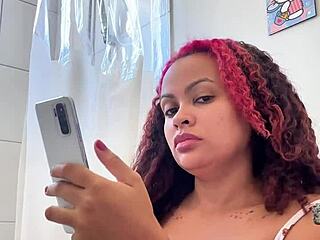 chubby girl's wild morning toilet farts! 💨