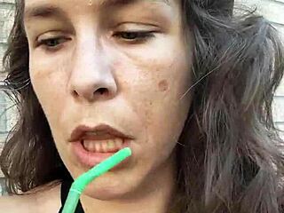 kelly kendricks shows massive cleavage smoking cigs outdoors ☀️🚬💋