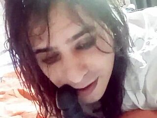 Classic blue film tutorial on perfect blowjob techniques to make him explode fast