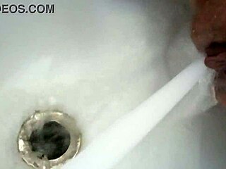 pregnant donna spreads her thick swollen pussy lips wide open