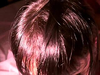 بنت براونية بظر كبير في السكن تركب الزب لانفجار كس منتفخ