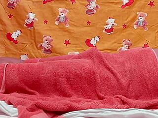 Indonesian street massage babe trades rub for hardcore cash sex part one