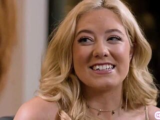 lesbian teen stepdaughter fingers stepmom's big tits 😍🔥