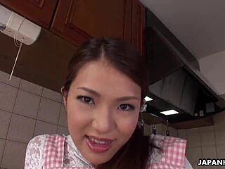 Chatte trempée de Kyoka Makimura doigtée et fumée à la bite par son amant, uncensuré