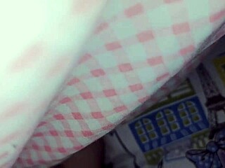 oh daddy, minha enteada virgem com buceta fofa me deixa louco tocando.