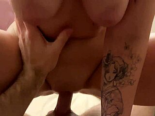 damn my step sis ass shakes wild when i cum all over it