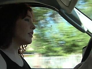 damn fuck that sexy red milf mom deep!