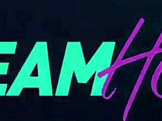 Sabien Demonia tatouée voluptueuse accueille énorme queue profond dans trou serré