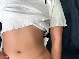 Прекрасна 18+ тайландка с тясна путка разрушена от огромен бял кур кремпай