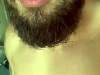 se você não chupar meu pau agora eu mostro o vídeo pro seu namorado, entendeu?