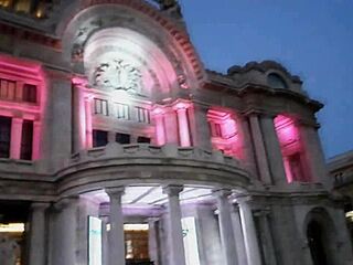 Busty babe enjoys a Beethoven concert in Cdmx's fine arts center