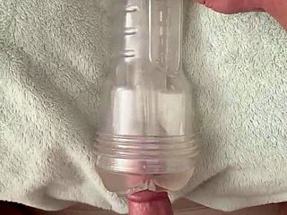 Vocal male pleasures himself with fleshlight