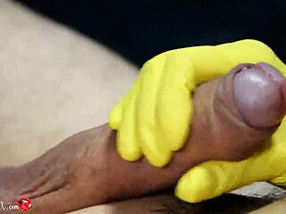 Homemade beauty treatment with 4 hands handjob and latex gloves