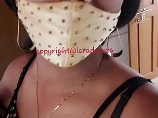 Femboy oyuncu Lara Dsouza, ateşli bir video ile başlıyor