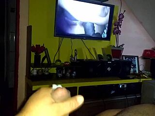 Punheteiros, where monster cocks meet small 18+ tits in wild sex?