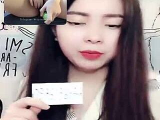 กระต่ายน่ารักแสดงไลฟ์สดเต็มใบหน้า