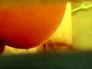 Quay len em sinh vien tam?