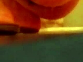 Quay len em sinh vien tam?