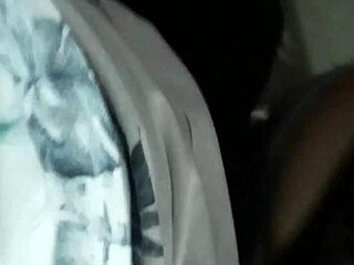 Perreando Sensually in My Private Bedroom Space