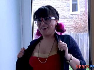 Busty amateur tricked into sucking a nerd for facial