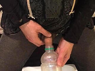 Golden Piss With Old Drunk Dirty Vibes.