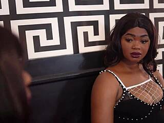 Bold Lesbian Babes Fucking And Licking Each Other Passionately