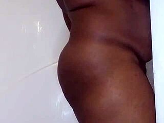 She's All Wet in Homemade Ebony Solo