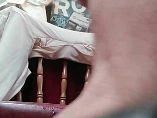 Dándome Duro Con La Calabaza - Anal Fisting