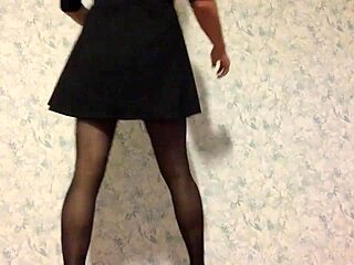Shemale dancing in stockings