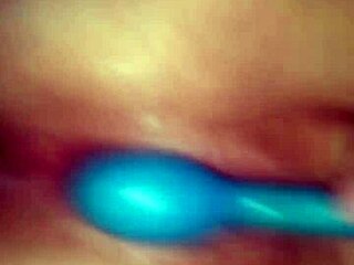 Kona's Extreme Wet Vibrator Close-Up