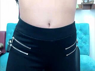 french girl on cam 😊