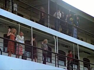 omg, i’m so nervous doin’ it public on boat... can’t believe this!