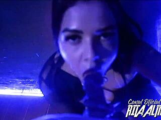 Rita Boquinha De Veludo Gives Boquete Na Balada