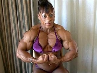 Muscular Women Showing Off Biceps in Femdom Style 💪