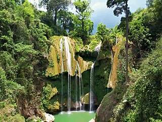 secretary seduces chief for that big annual prize bonus