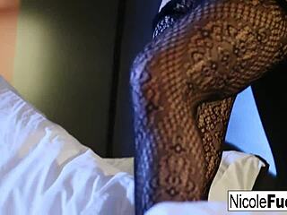 Hot Nicole rubs herself to completion after sex tease