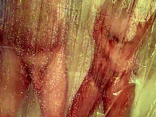 mandeezy4u2 bathes in shower with masturbation