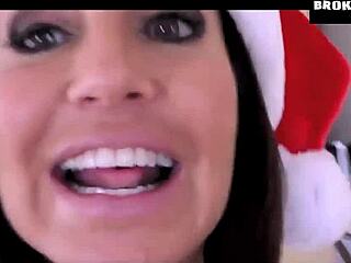 tara holiday doing b blowjob for santa only for some presents