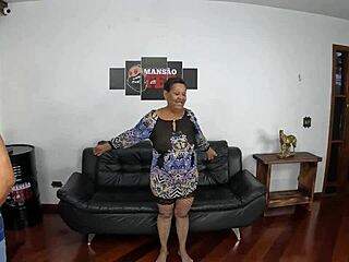 Dora Rodrigues' Big Pussy First Time