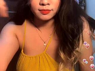 Yellow Sister Drops Teeth On Big Pussy