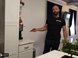 Bailey Brooke's Pussy Stretched by Sean Lawless' Monster Cock in Bang Surprise!