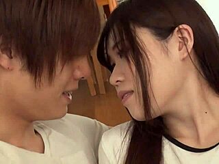 model collection features busty 友利七葉 blowjob