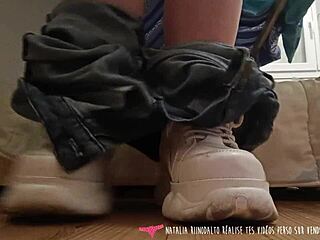 French amateur in stockings masturbates intensely to orgasm