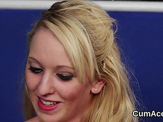 sexy model sucks cum in blowbang, getting jizz all over her face 😏💦