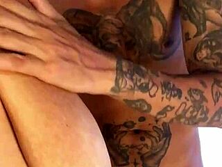 Tipper loves my wife pleasing him 😍