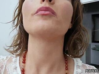 krissy lynn gives oral sex in the sinful stepmother scene