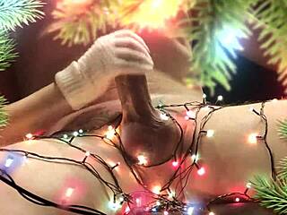 uhh, my neighbor surprised me with christmas hand and mouth gift!