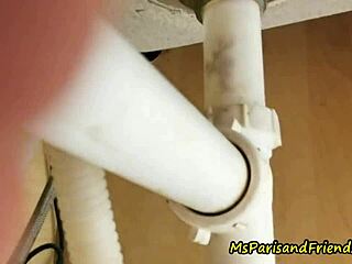 she's a hot slutty cougar riding to creampie 😈